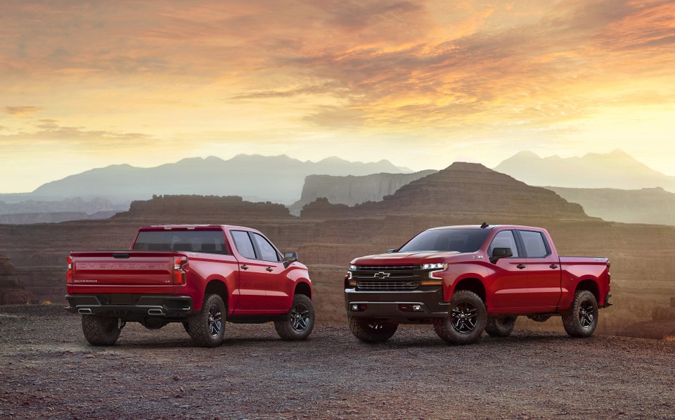 Chevrolet Silverado 1500 Revealed in Detroit
