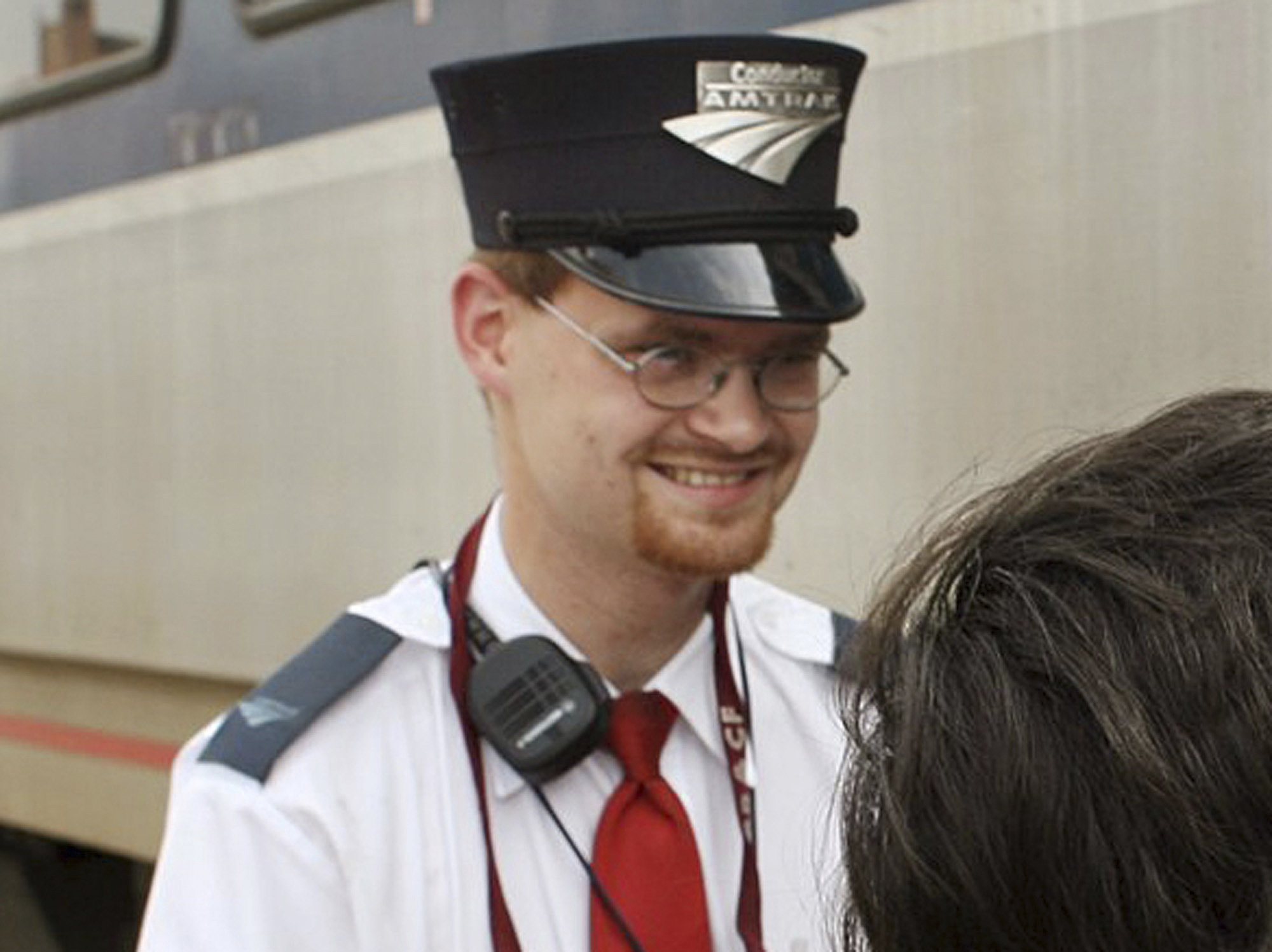 Amtrak engineer in Philadelphia accident distracted by radio transmissions, says official