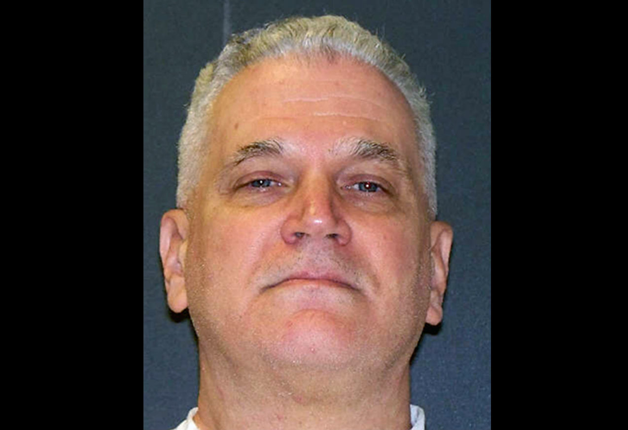 Moments before Texas executes man who killed his 2 young daughters, he asks, 'Am I still alive?'