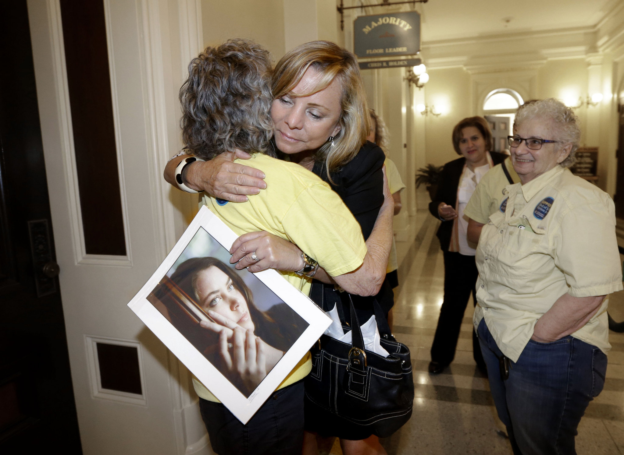California lawmakers approve right-to-die legislation; bill's fate in governor's hands