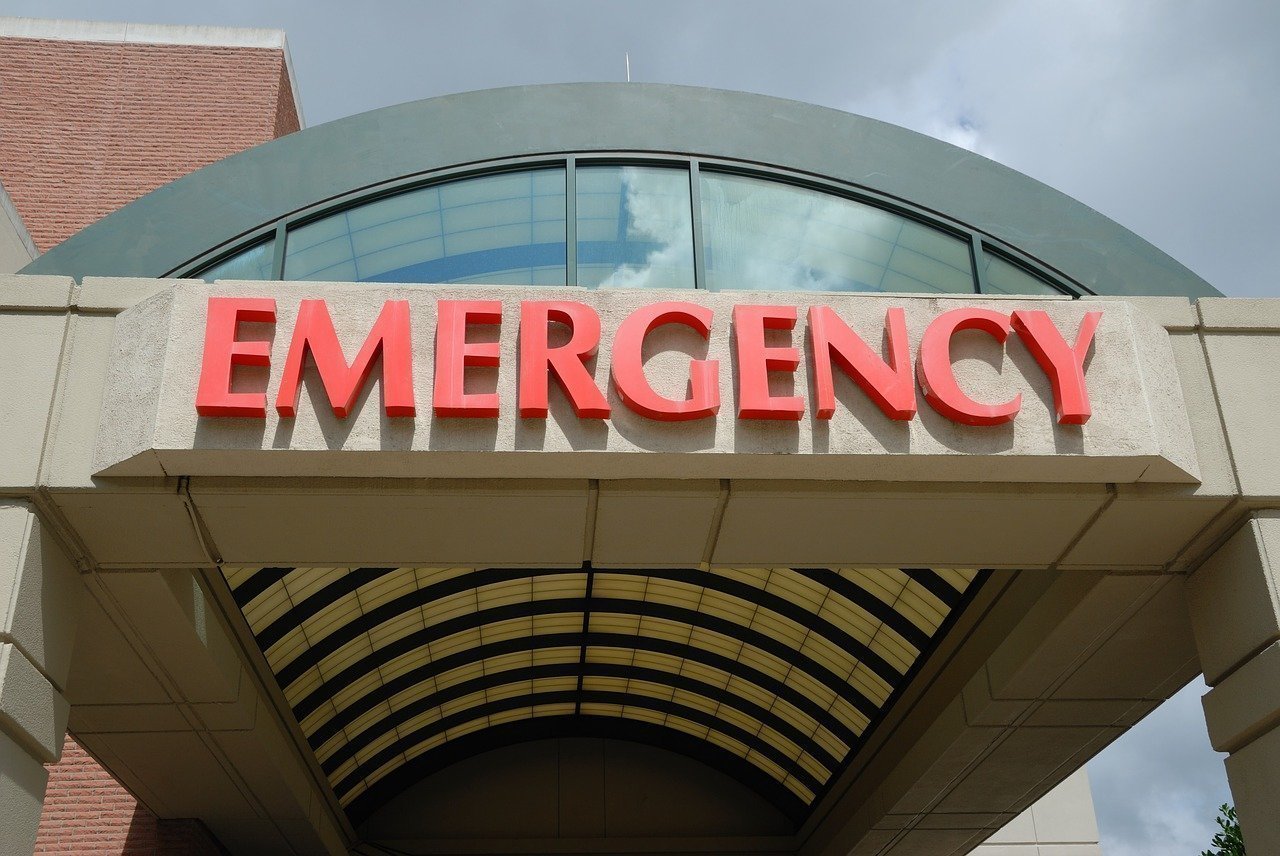 'Children dying all around us:' At least 30 dead as oxygen supply cut at Indian hospital