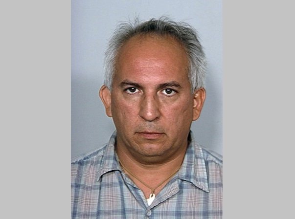 Colo. man admits killing wife in 1995, leads cops to body hidden under WWII vet in cemetery