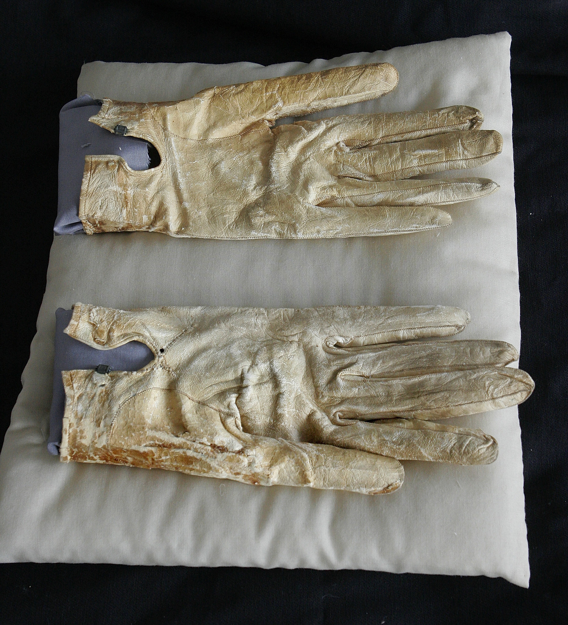 Abraham Lincoln library turns to GoFundMe to save artifacts before auctioning them off