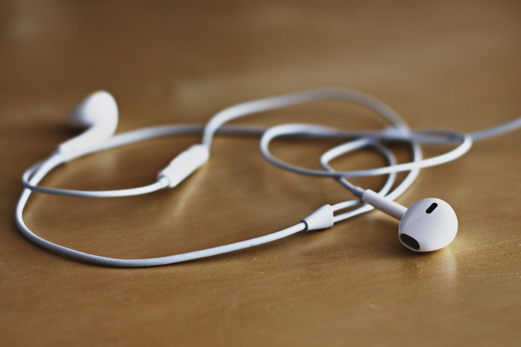 Would you buy a phone without a headphone jack?