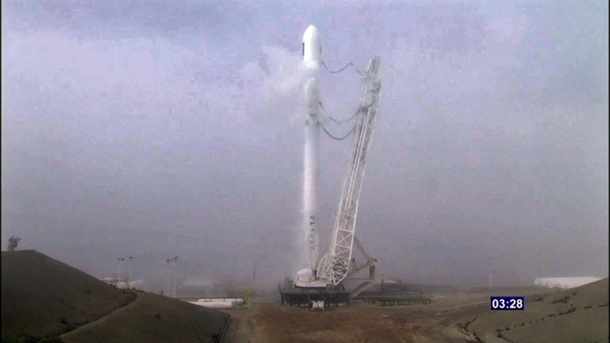 SpaceX rocket delivers satellite into orbit, breaks support leg during landing
