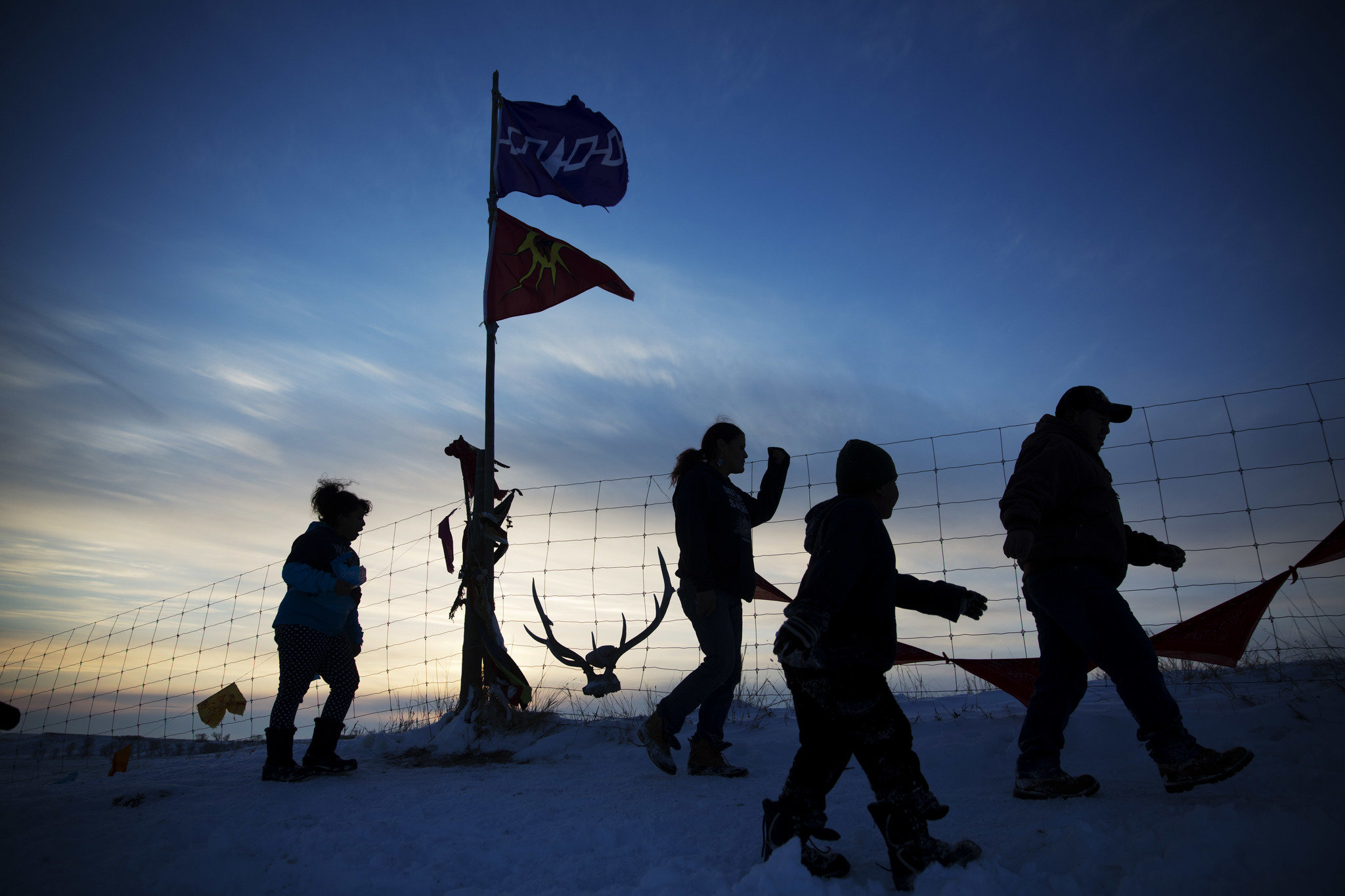 U.S. Army Corps blocks route of Dakota Access oil pipeline