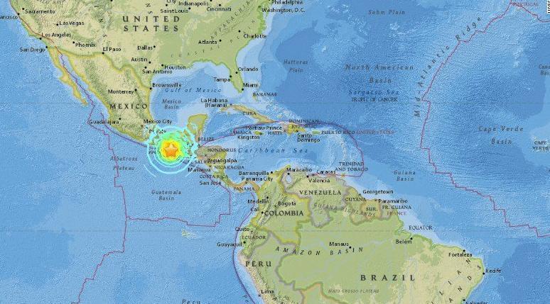 Powerful earthquake causes buildings to sway in Mexico, stirs panic in capital