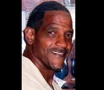 Chicago man pulls gun to rob store; customer pulls licensed gun and kills him, police say