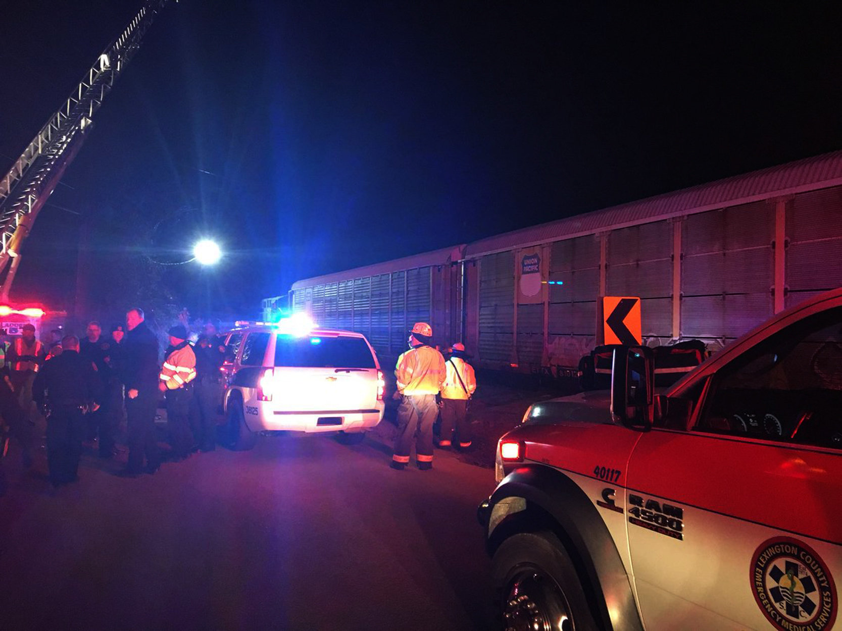 2 Amtrak workers dead, 116 people injured in South Carolina train crash