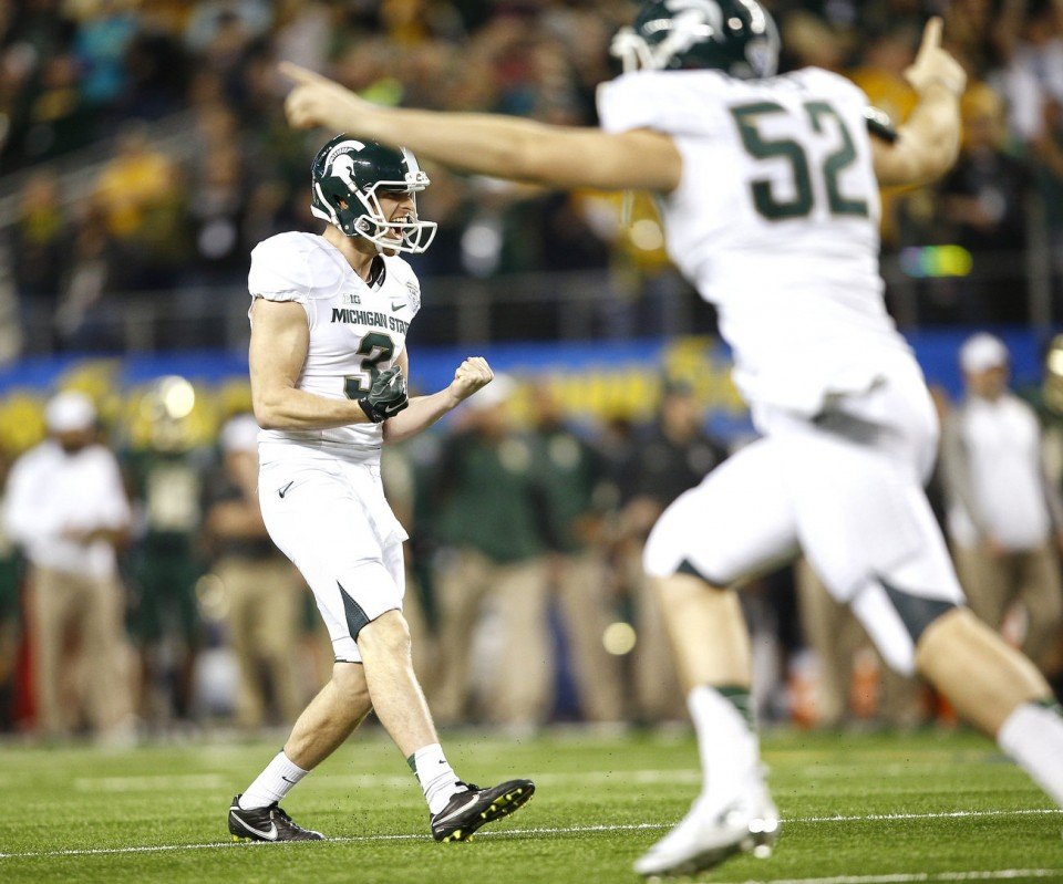 2 college punters from Nebraska, Michigan St. killed in crash after a kicking clinic