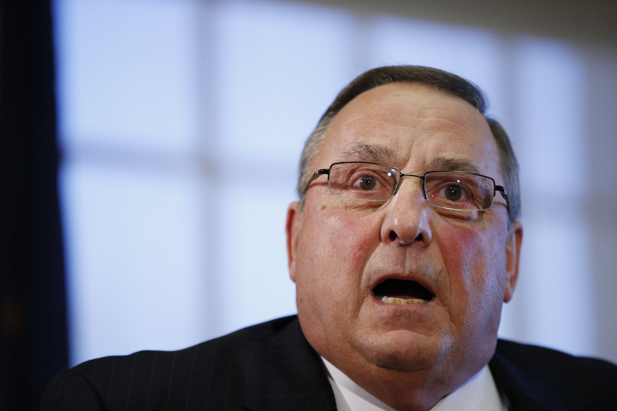 Why this governor's wife is waiting tables this summer