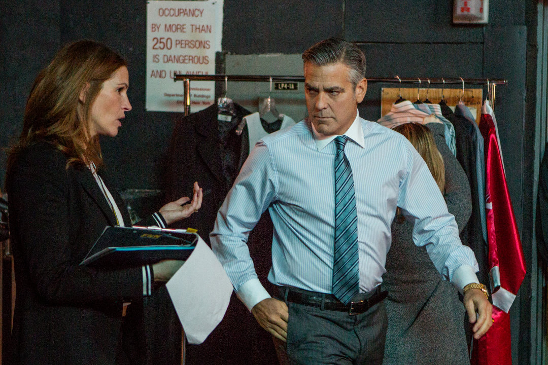 'Money Monster' review: George Clooney Clooneys his way through Wall Street thriller