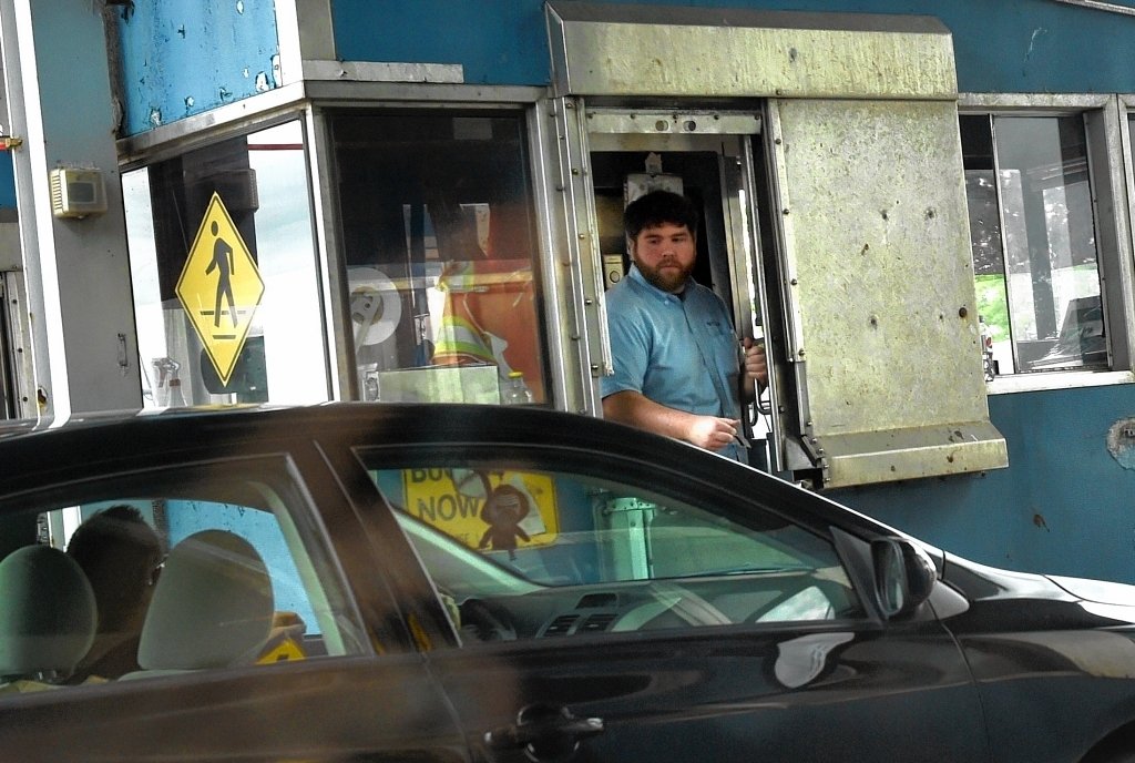 NY Thruway toll takers: 8 things you might not know about this part-time job