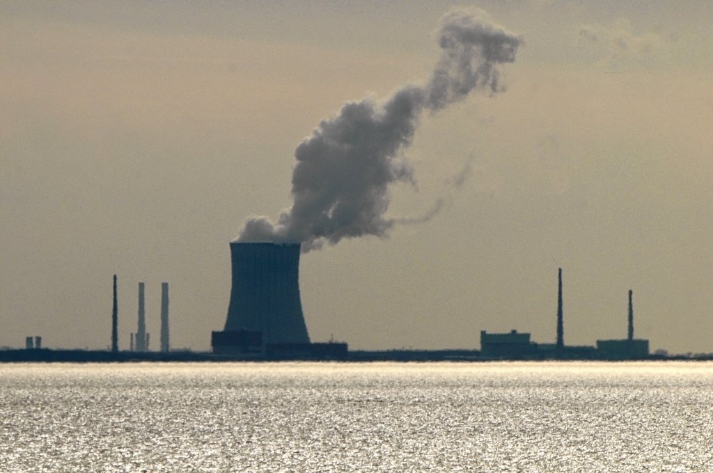 Critics sound alarm over rush to bail out Central New York nuclear plants