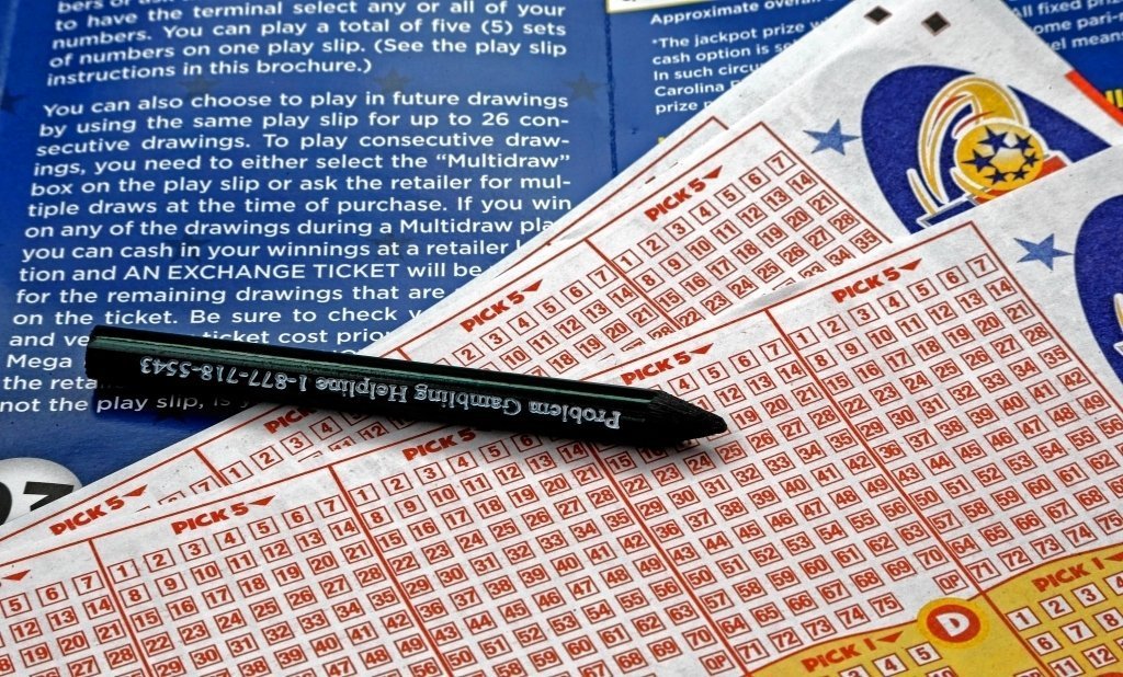 Mega Millions jackpot swells to $540 million