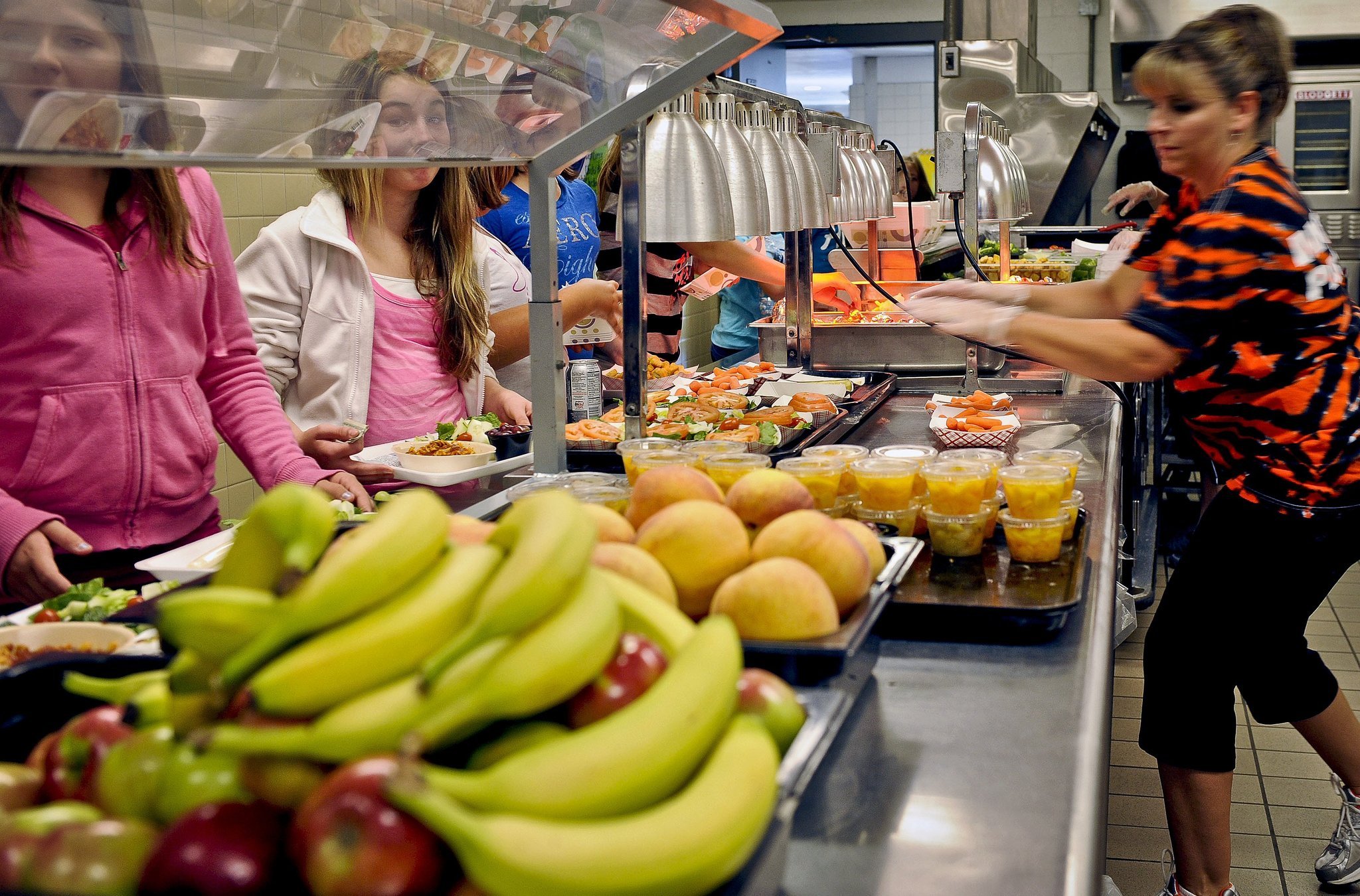 Almost 1,000 places in New York state to get free meals for kids this summer (Search)