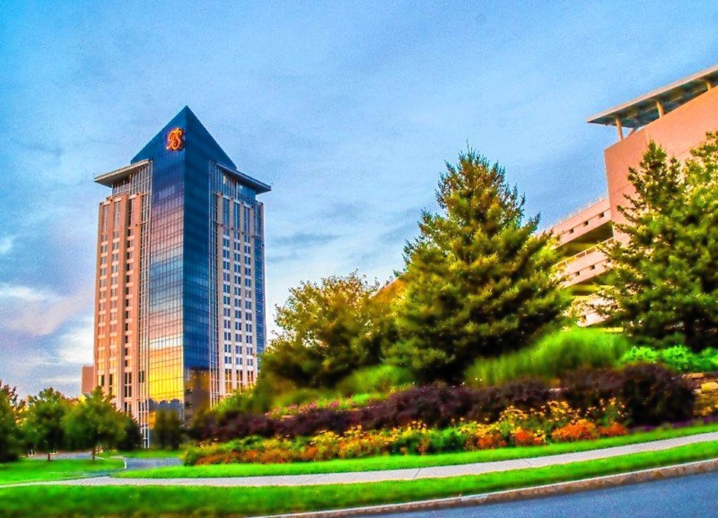 Turning Stone says it's ranked as 1 of top 10 casinos in world; Well, not exactly