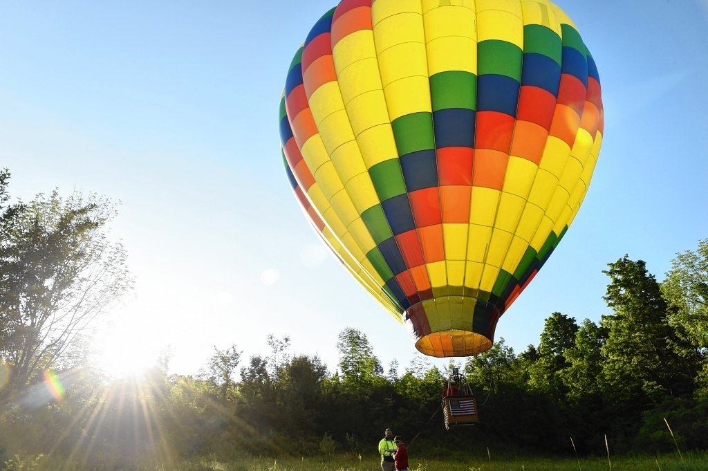 Bridgeport couple escape injury when hot air balloon lands, touches power lines