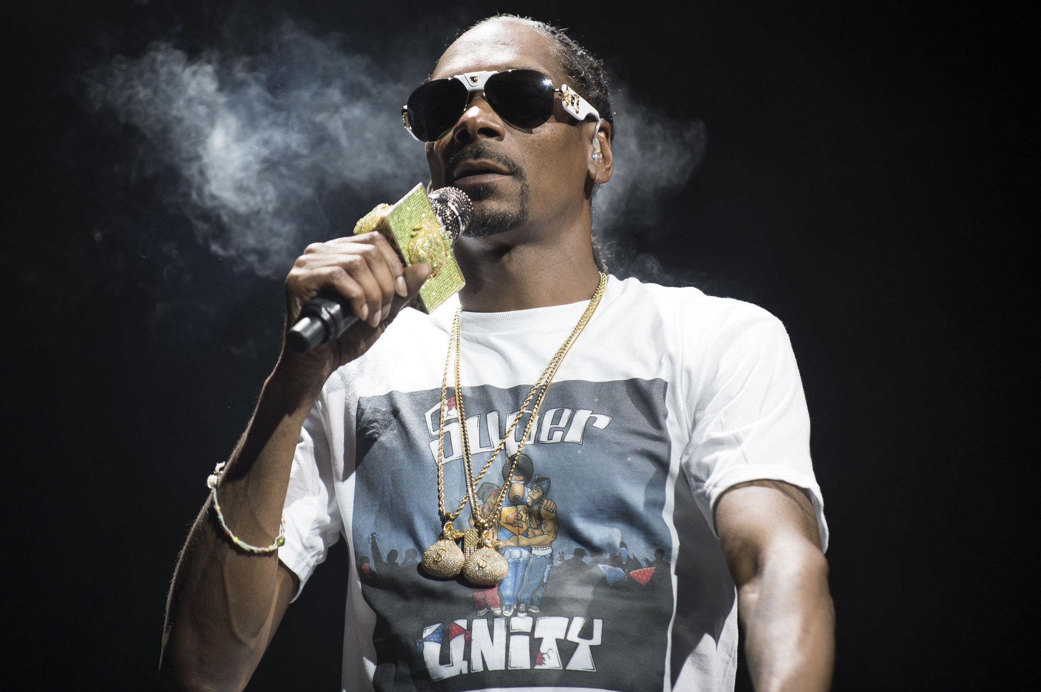 43 arrested at Snoop Dogg's SPAC concert; teens hospitalized at another NY show