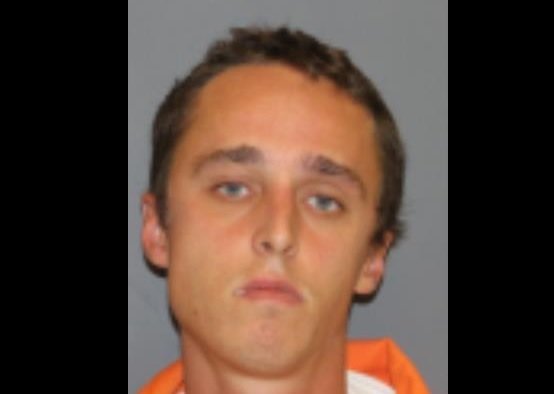 Sheriff: Waterloo man threatened to kill deputy, held 2 children by his side