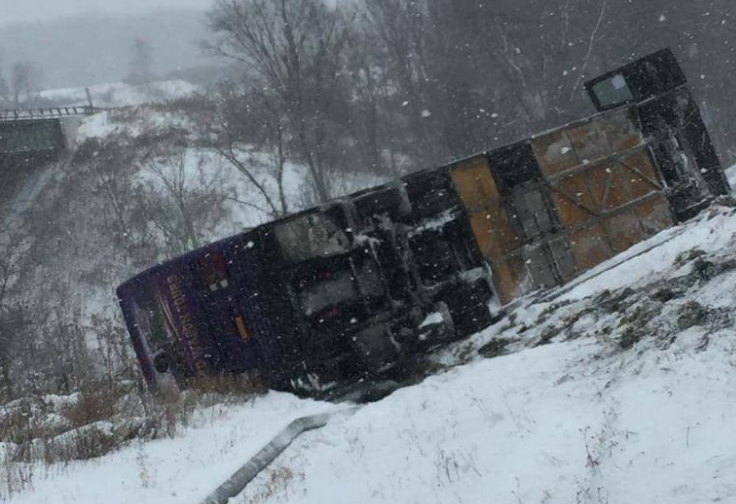 Upstate NY students injured after school trip bus flips in snow on I-81 (audio)
