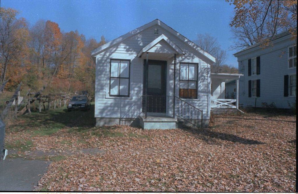 Groceries only sign of Western NY woman who vanished 31 years ago, troopers say