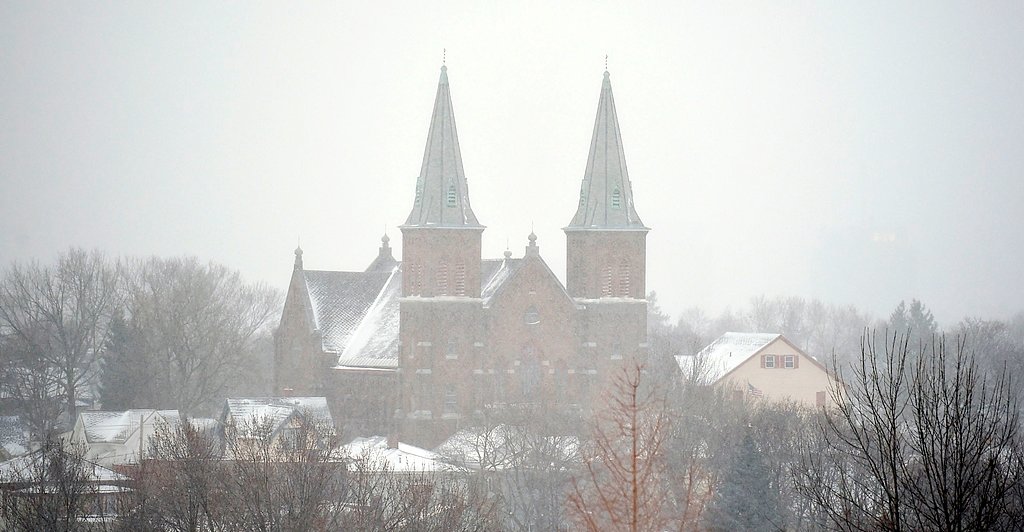 Rescue Mission encourages calls to 911 to report homeless during snow storm