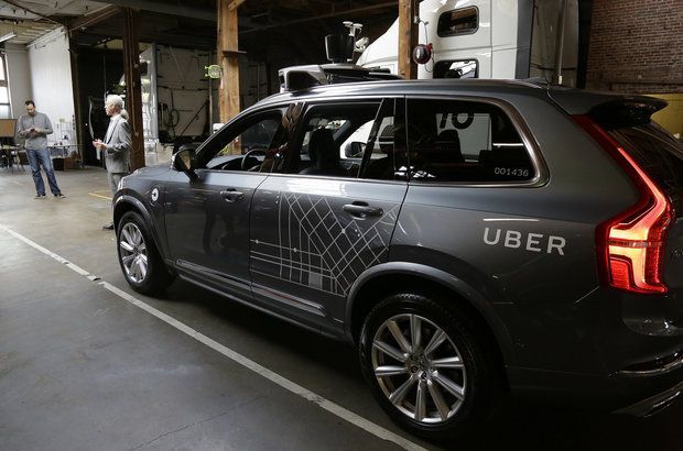 Cuomo: Manufacturers to begin driverless car tests on NY highways