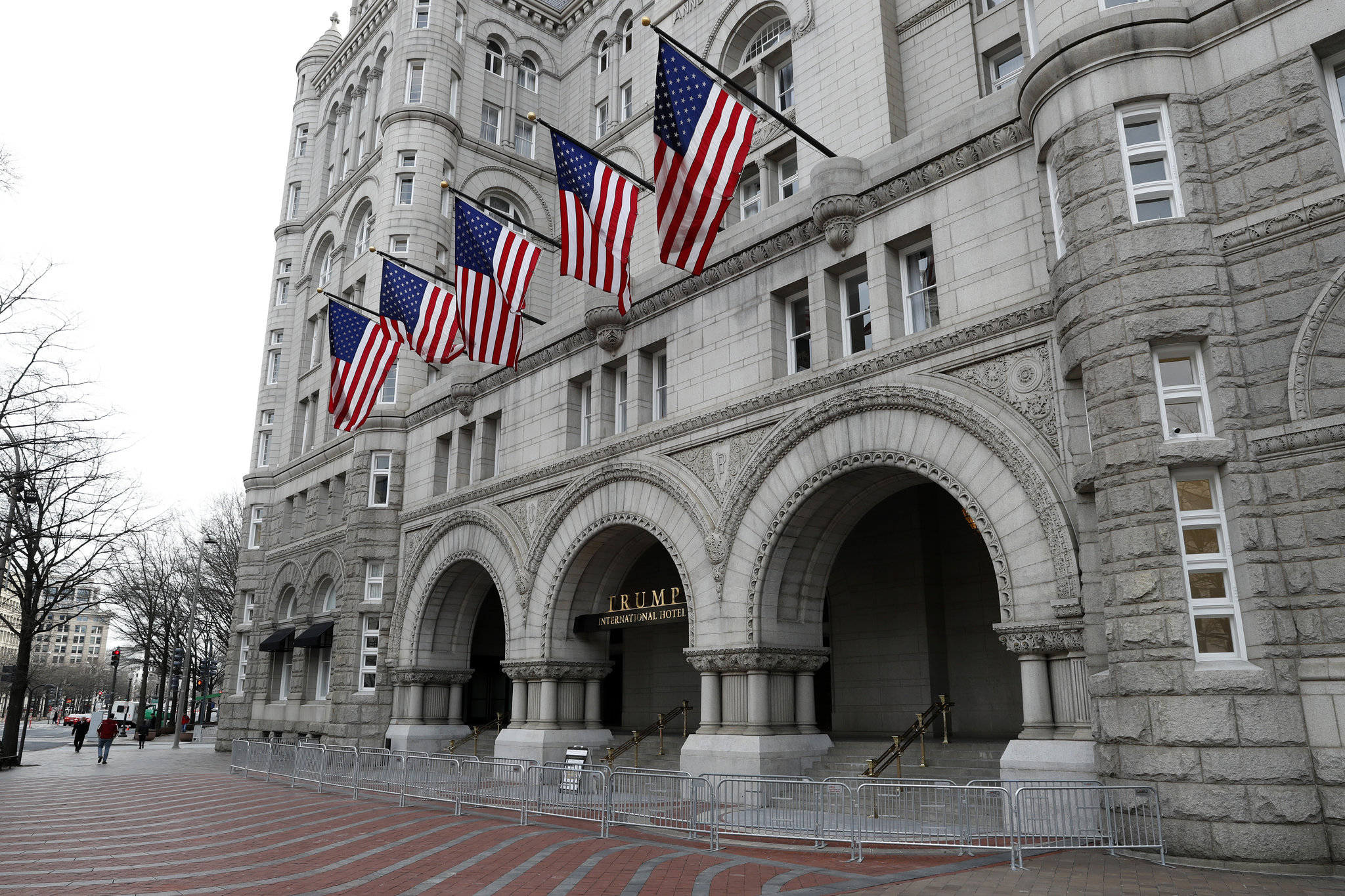 Rep. Claudia Tenney to host $500 per person campaign fundraiser at Trump hotel