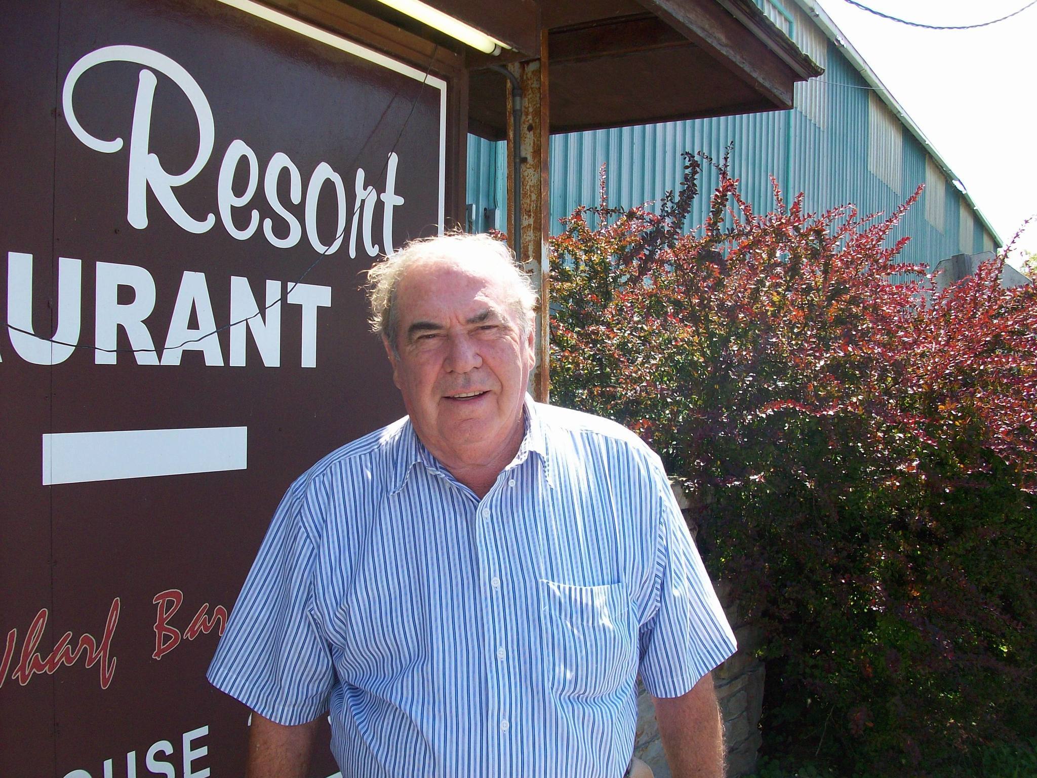 Donald Cole, founder of Cole Muffler and owner of Bonnie Castle, dead at 86