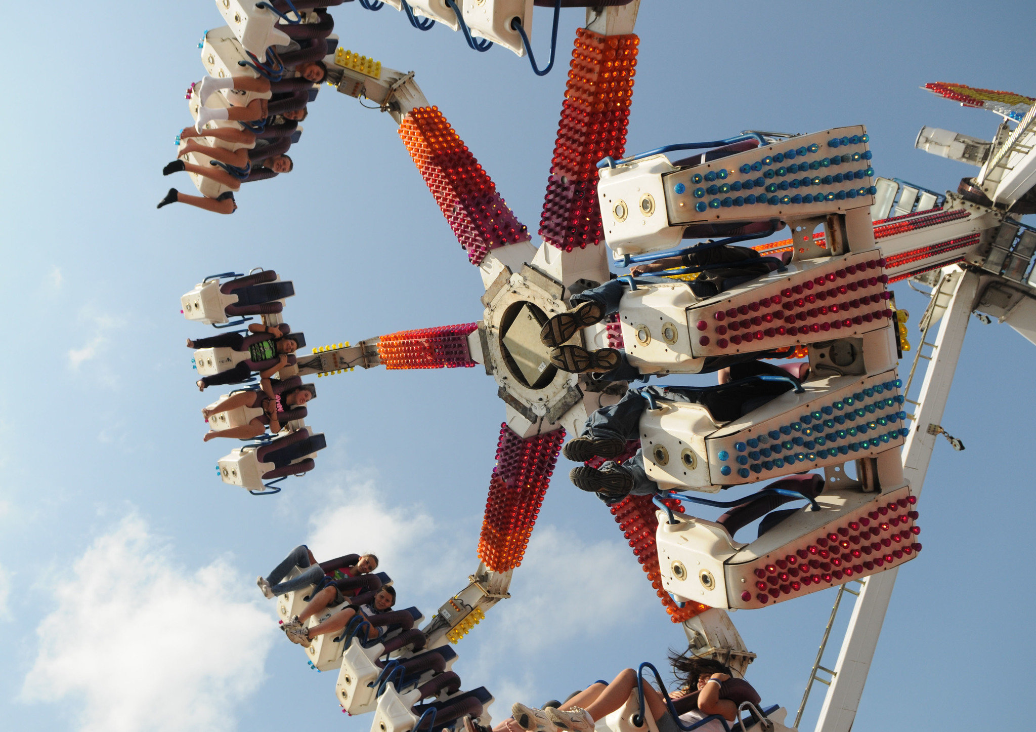 NY to re-inspect rides after Ohio State Fair death; no Fire Ball at NYS Fair