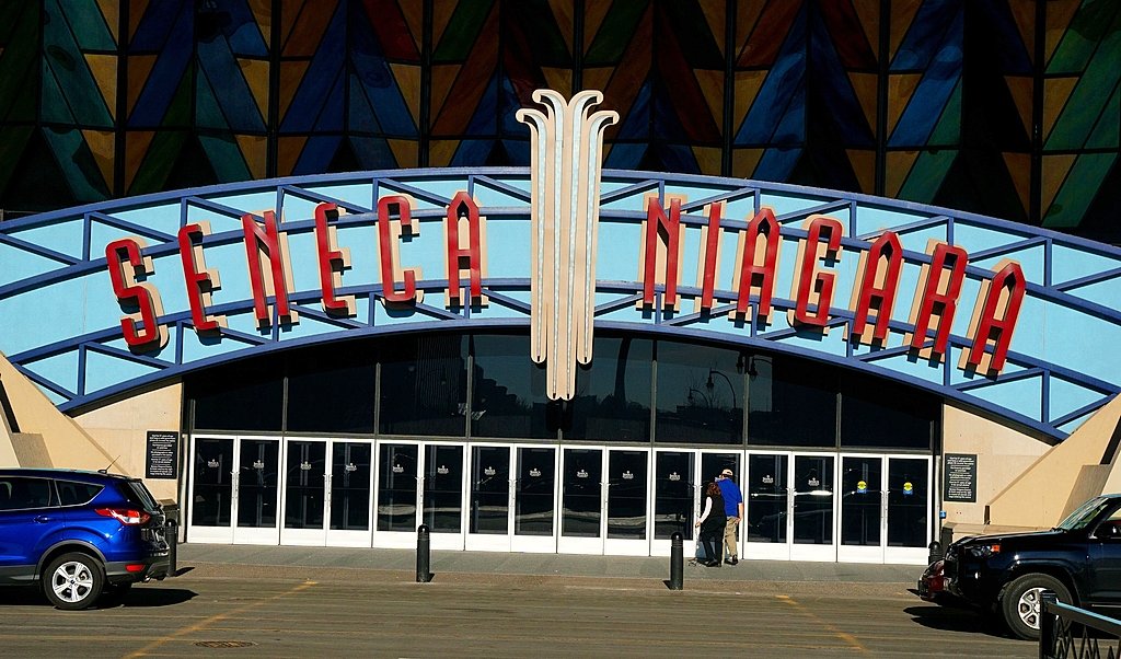 Cuomo vows new Niagara casino if Seneca Nation doesn't resume gaming payments: Report