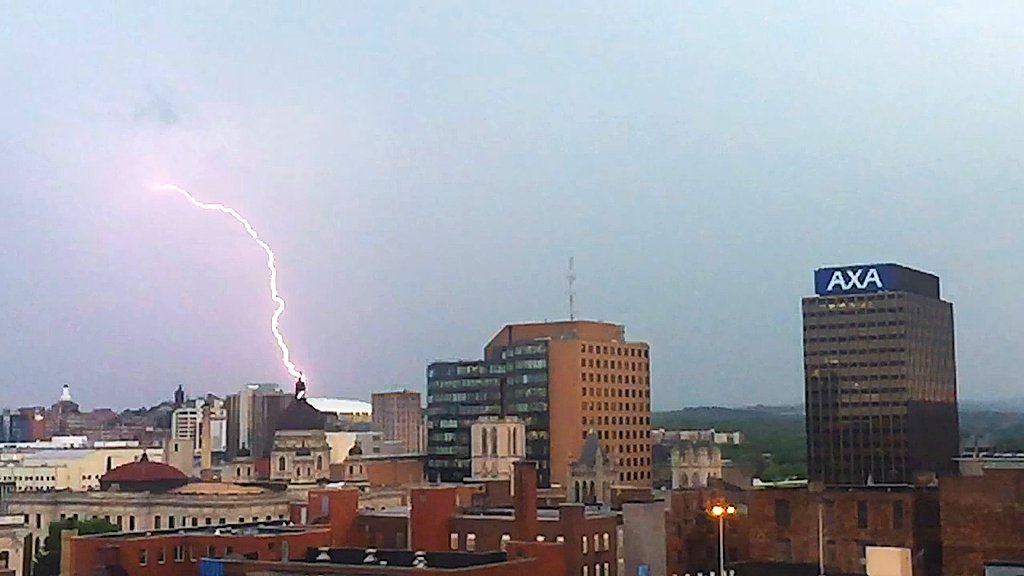 Severe thunderstorms hit Central New York, cloud to ground lightning reported