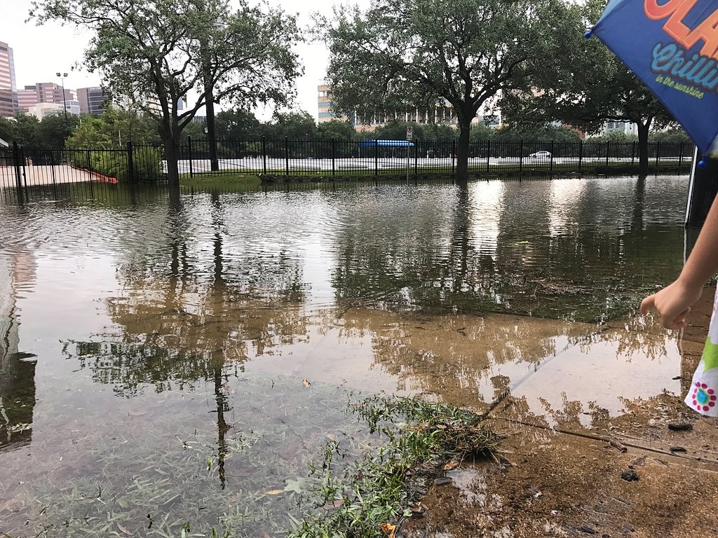 CNY high school sweethearts flee Hurricane Harvey for Syracuse days before baby is due