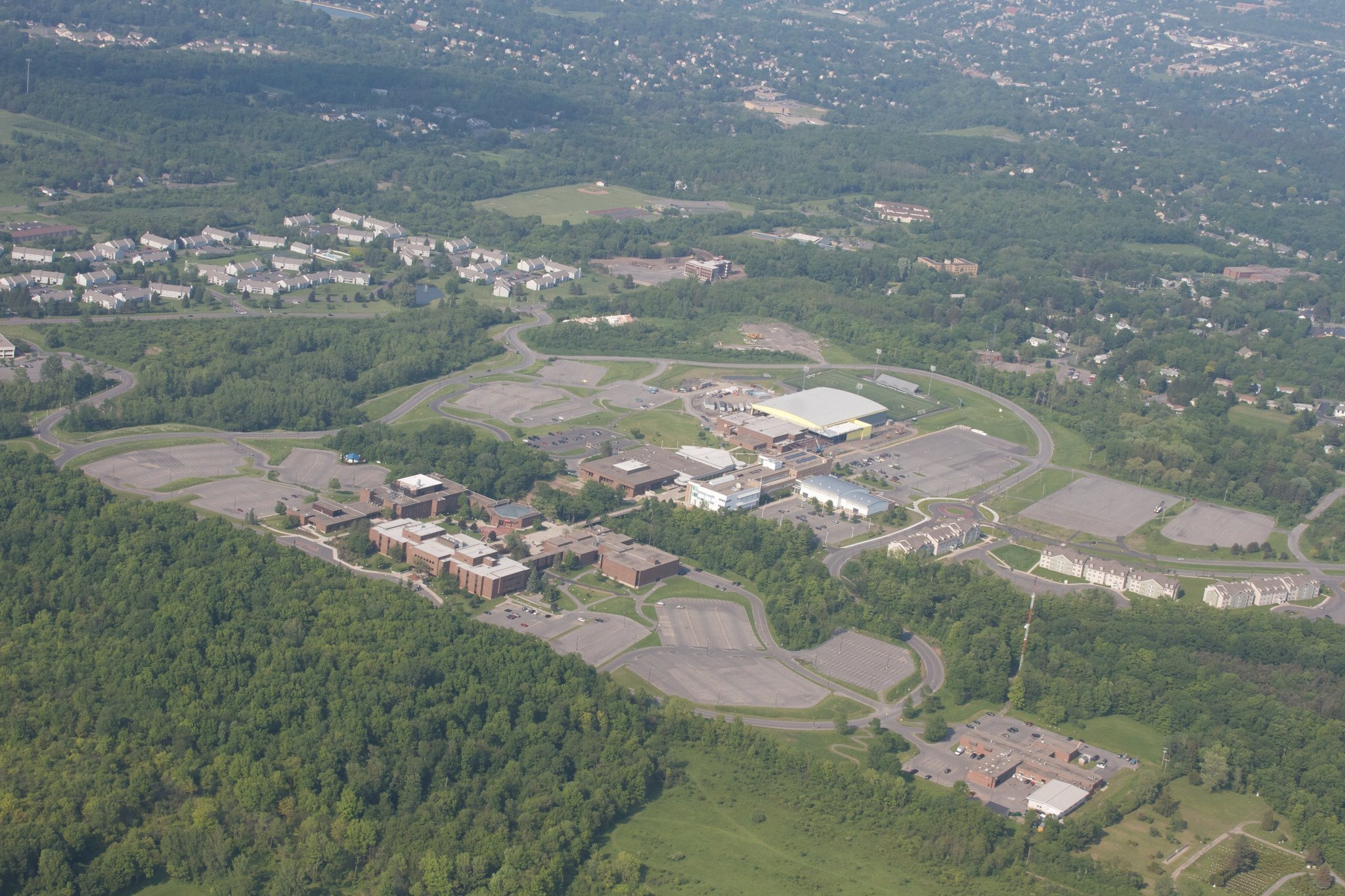 Why so many Upstate NY students leave college without degrees, unable to pay off loans