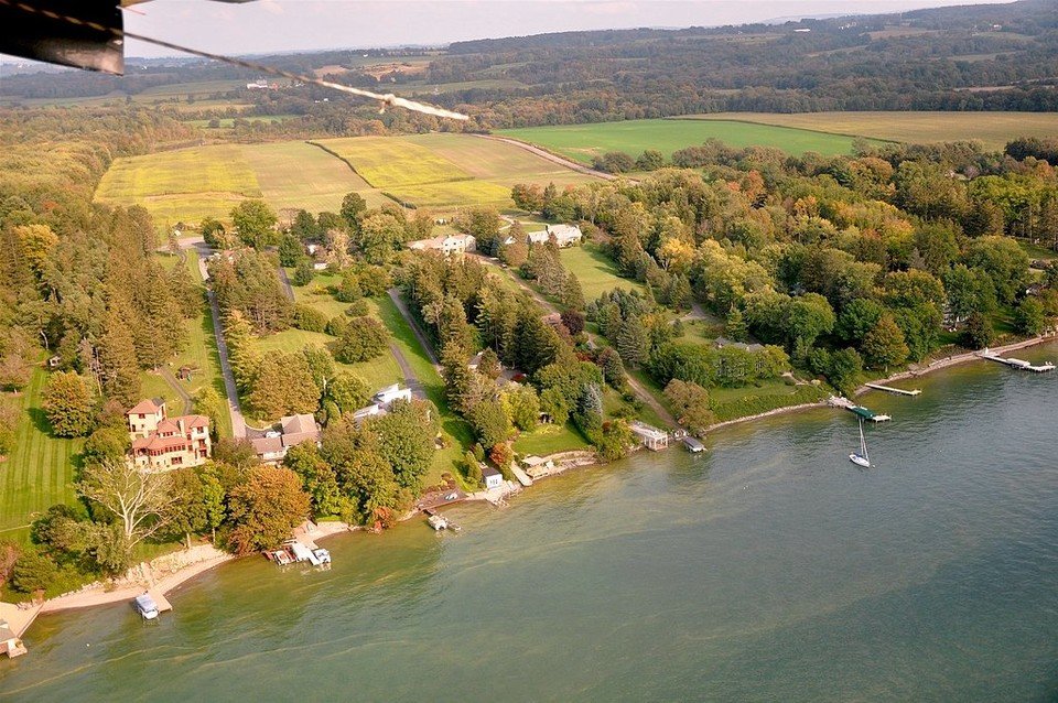 Schumer: House must pass emergency bill to fight toxic algae in waterways