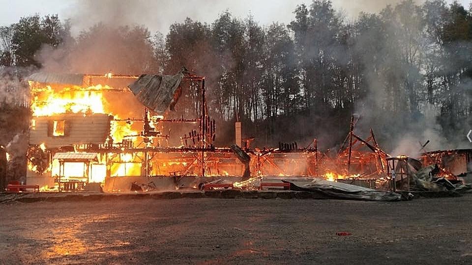 Massive fire destroys Herkimer Diamond Mines gift shop, museum
