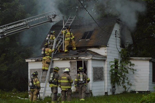 Cuomo signs bill to give health benefits to NY volunteer firefighters