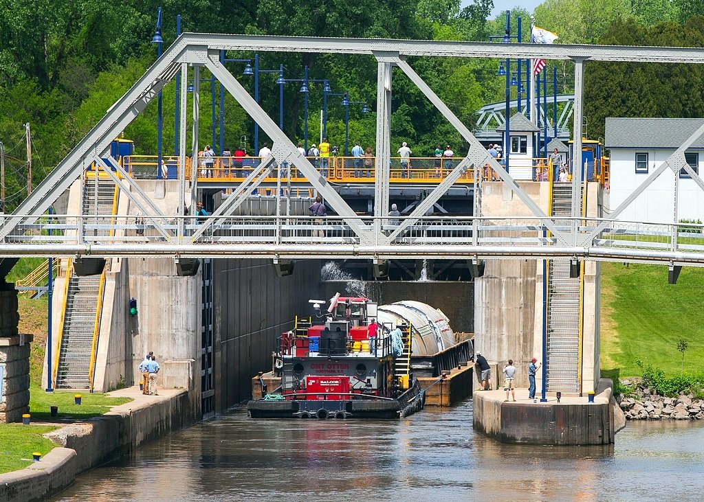 Erie Canal to be lowered several feet as heavy rains head for Upstate NY