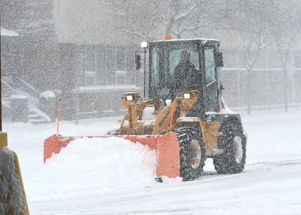 Upstate NY weather: Rain, high winds and maybe some 'plowable' lake effect snow