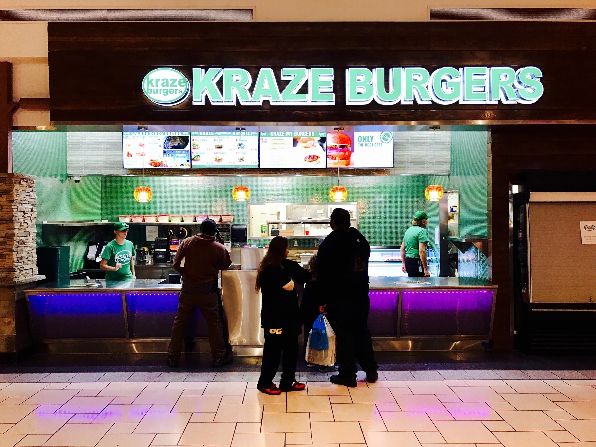 Burger restaurant at Destiny USA closes after 13 months