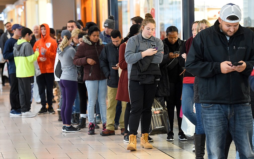 Schumer backs bill requiring phone companies to block robocalls