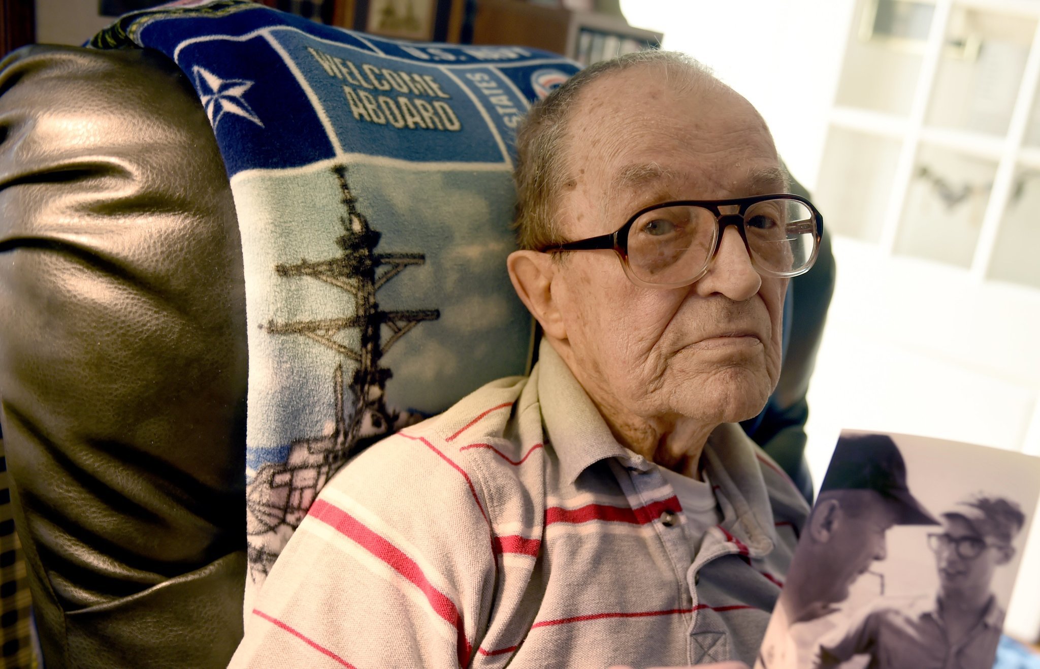 Schumer honors Syracuse veteran who battled to add shipmates, son to Vietnam Wall