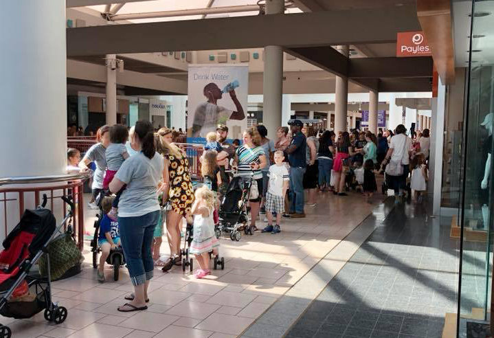 Build-A-Bear draws huge line at Destiny USA for 'Pay Your Age Day' sale