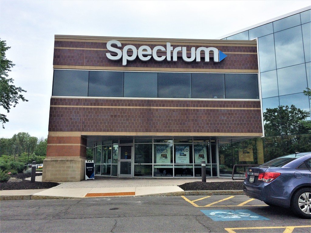 Charter Spectrum says it's ready to fight for 'years' to stay in New York