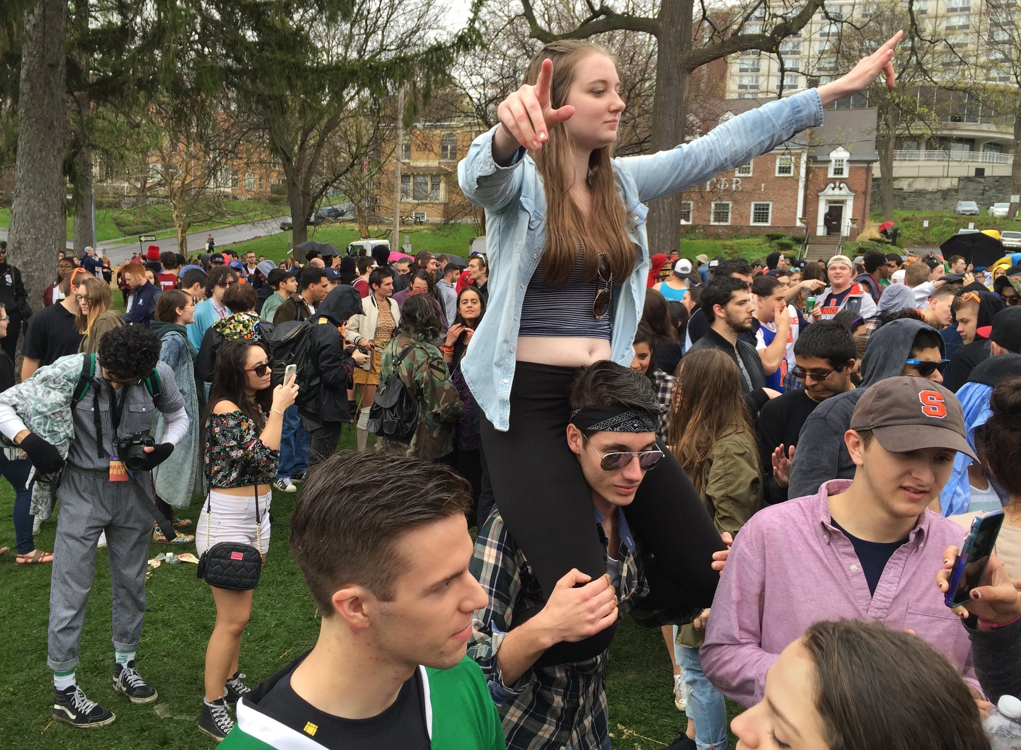 Syracuse University, Colgate named top 10 party schools -- again