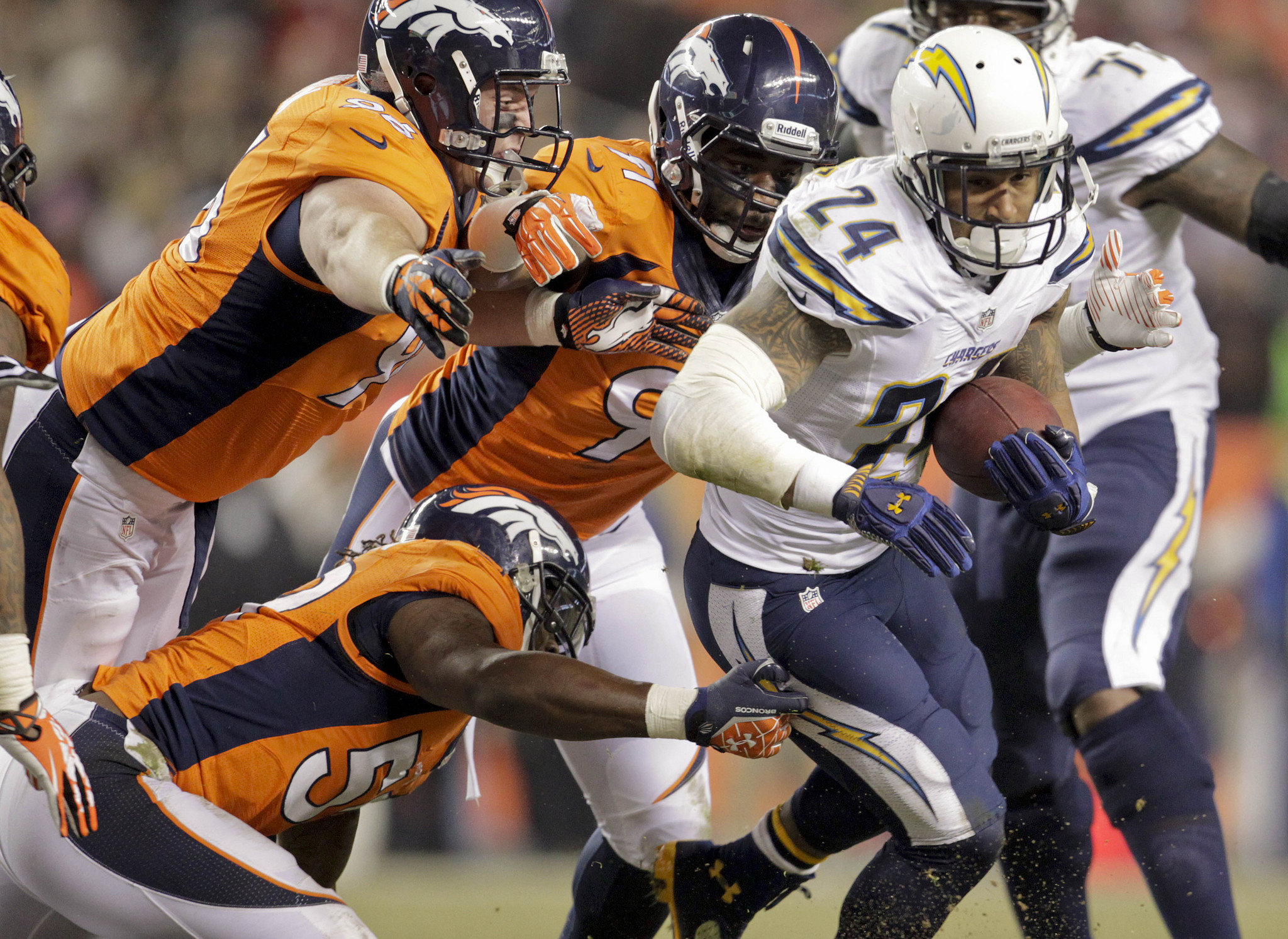 NFL Divisional Playoffs 2014: What to watch Sunday