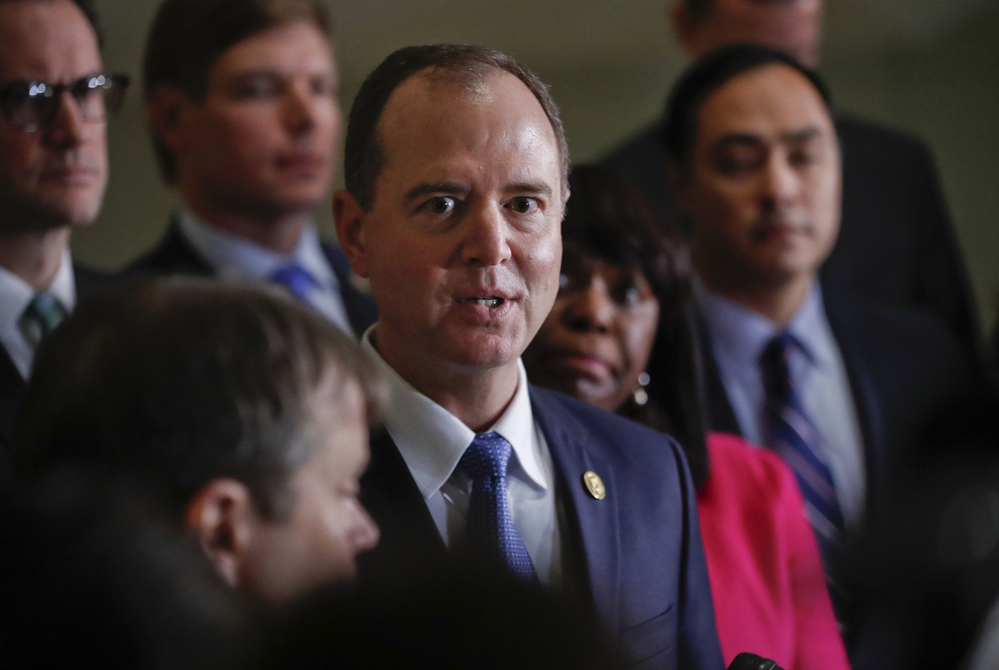 Republicans vote to release memo alleging FBI missteps while surveilling Trump campaign operative