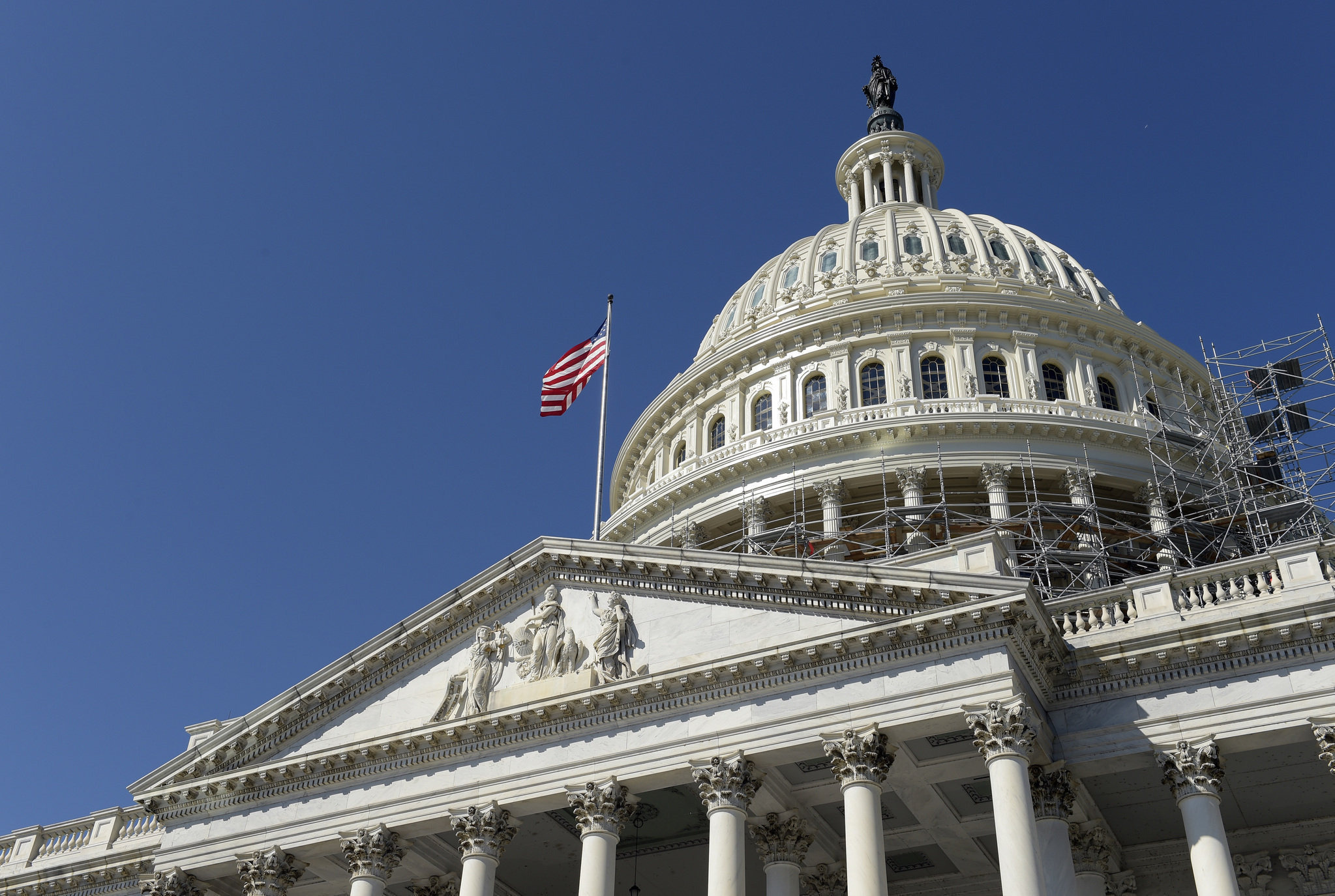 Zika, defense spending on docket as Congress returns to try to avoid shutdown