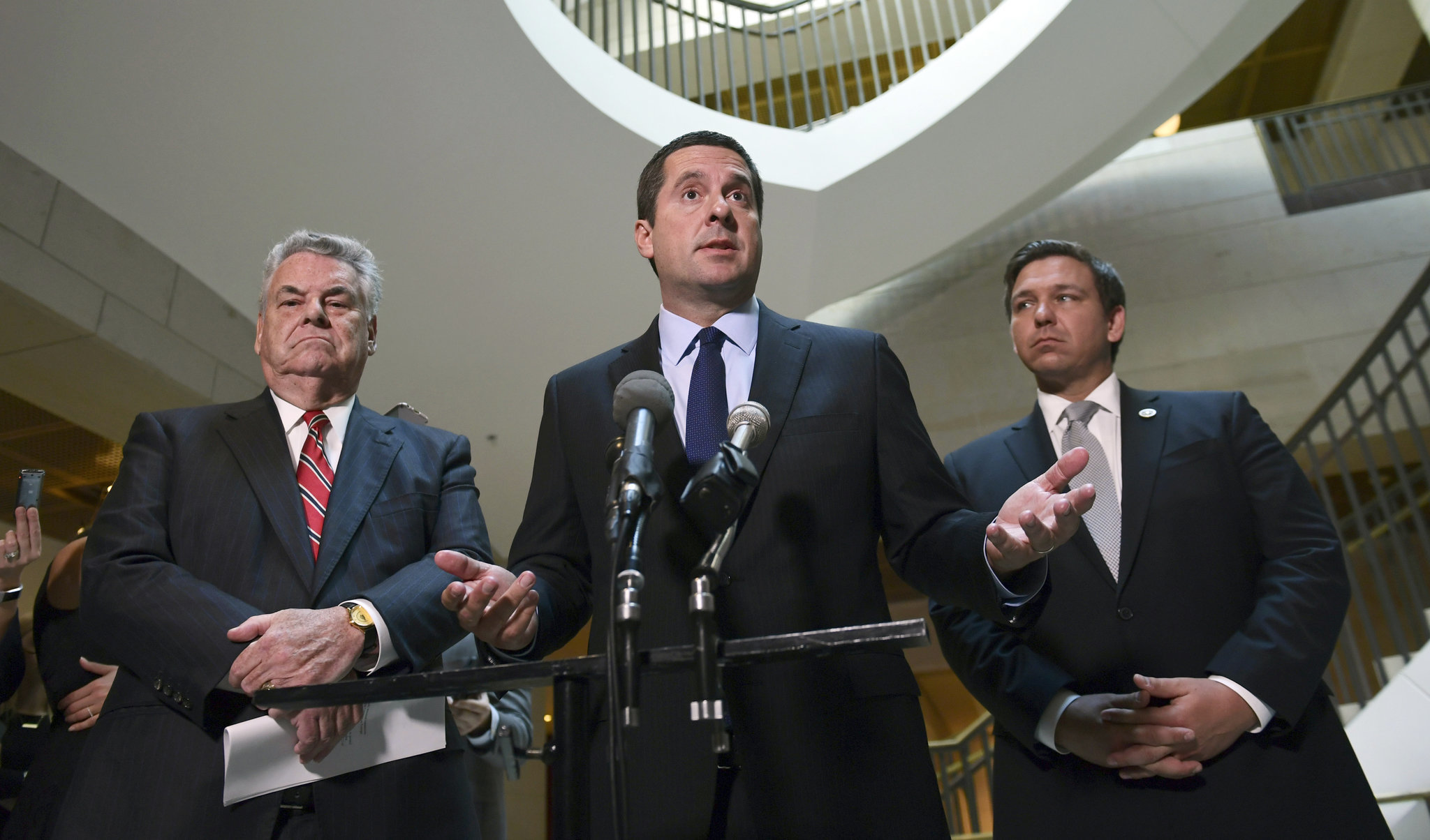 House Republicans target FBI, DOJ for contempt over Russia investigation